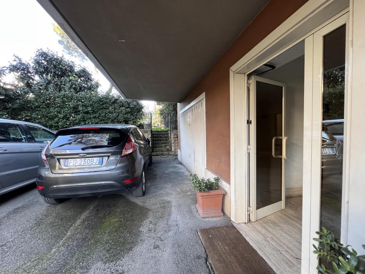 Monolocale A Mostacciano Rome Exterior photo